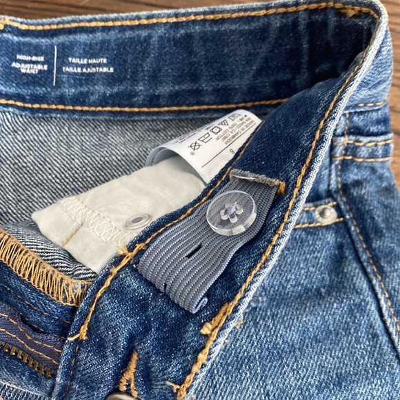 Old Navy Jean shorts - Picture 4 of 4